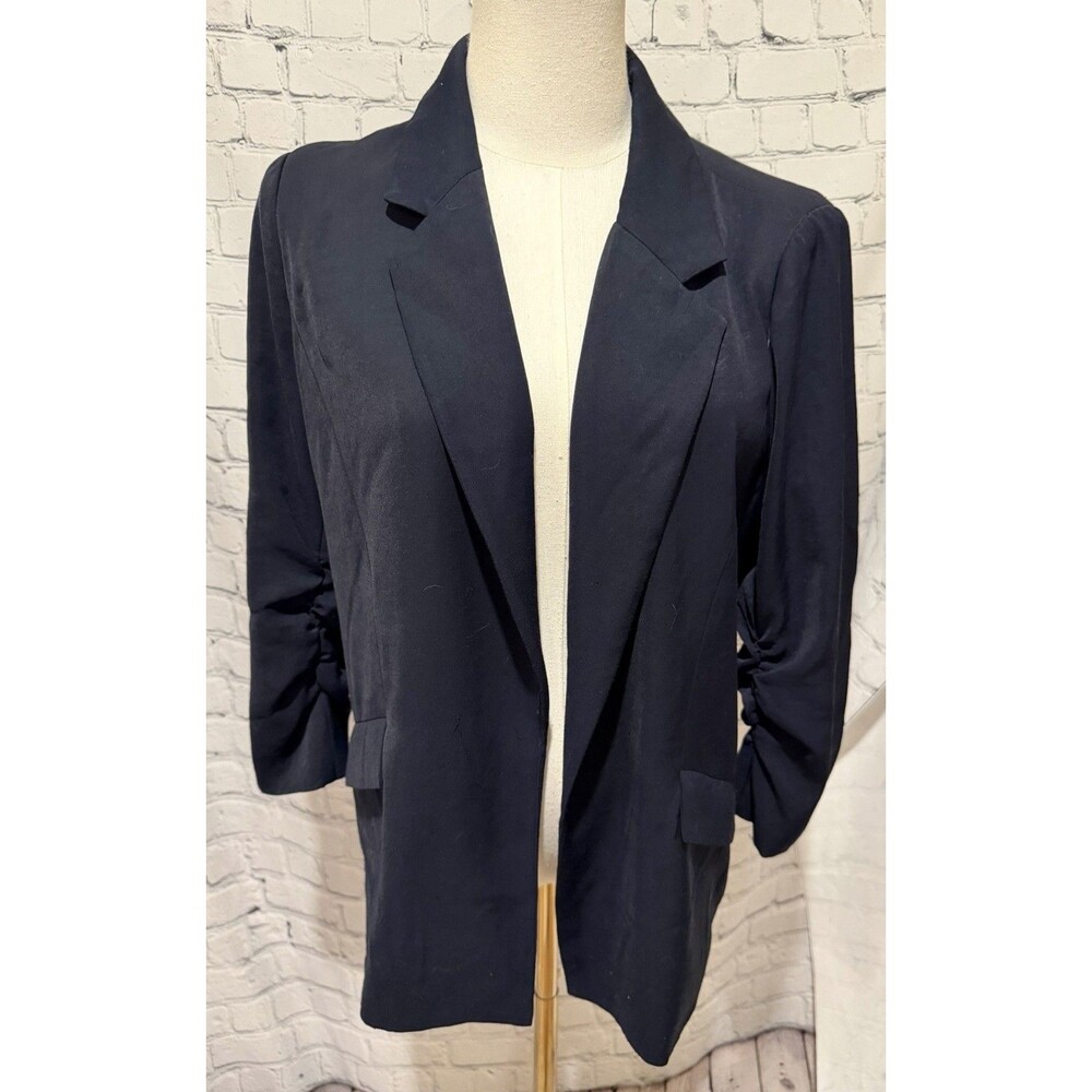 Skies are Blue navy blue open-front blazer with 3/4 length ruched Sleeves Large